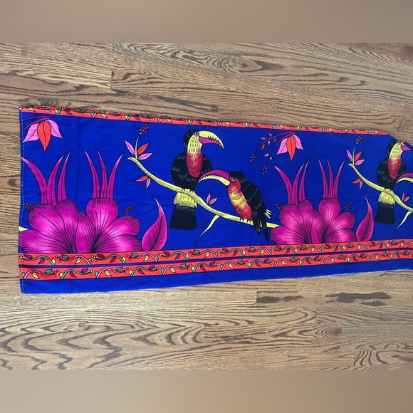 Vintage toucan bird floral  tropical retro boho scarf fabric - Picture 1 of 4